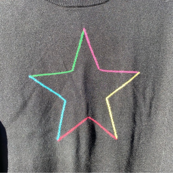 Women’s rainbow star sweater - Picture 2 of 6